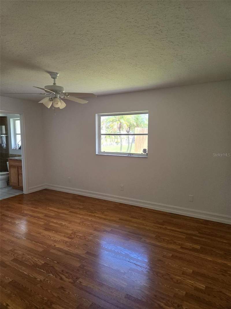 3 bedroom Single Family Residence at 719 Acadia Road, South Venice, Venice — photo 5