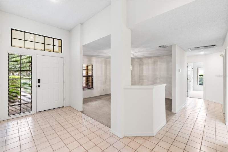 4 bedroom Single Family Residence at 2555 MASON OAKS DRIVE, MASON OAKS, VALRICO — photo 4