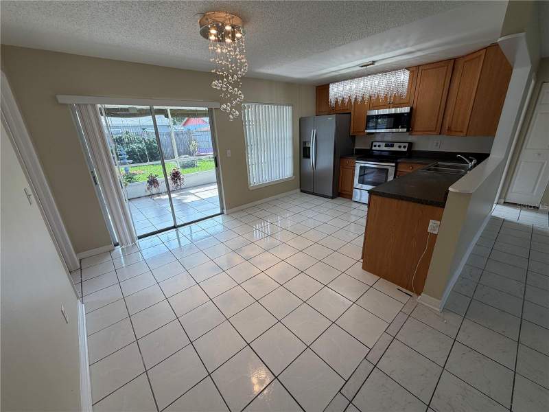 3 bedroom Single Family Residence at 1069 Bridlewood Way, Heather Lakes Ph 1 Unit 1 S, Brandon — photo 4