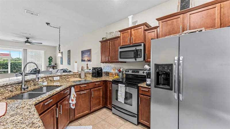 2 bedroom Townhouse at 4275 Winding Vine Drive, Autumnwood Grove Pcls A-D, Lakeland — photo 5