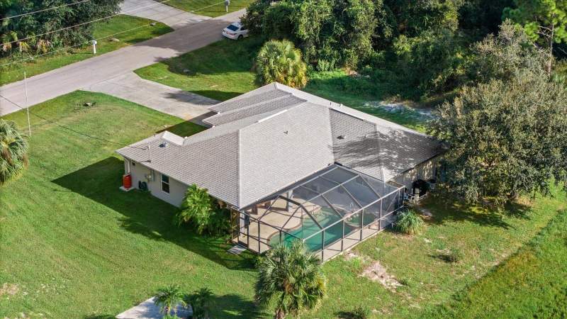 3 bedroom Single Family Residence at 4241 Chamrade Road, Port Charlotte Sub 22, North Port — photo 3