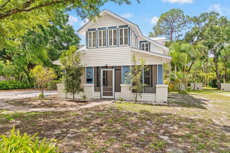 3 bedroom Single Family Residence at 904 W Henry Avenue, Idlewild On The Hillsborough, Tampa — photo 2