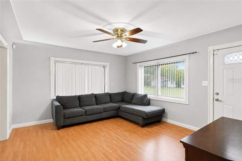 3 bedroom Single Family Residence at 3827 38th Avenue, Midway Sub, St Petersburg — photo 4