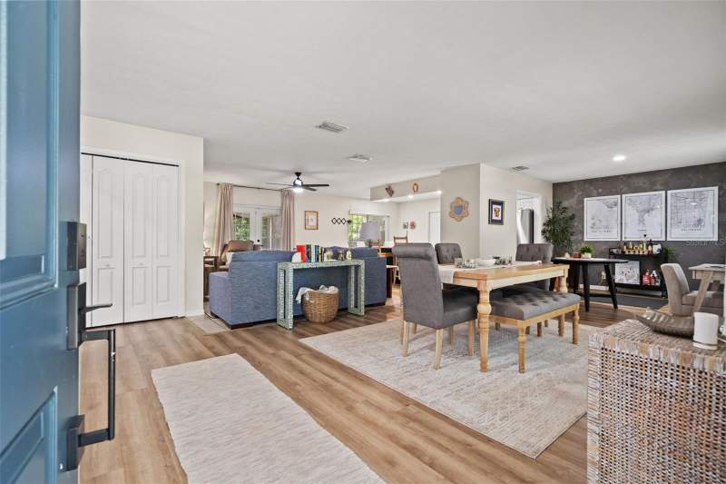 3 bedroom Single Family Residence at 15521 Wetstone Drive, Suarez Sub Unit 2, Tampa — photo 2