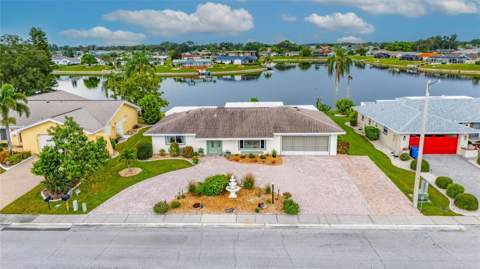 1516 New Bedford Drive, Sun City Center FL - photo 8 of 90