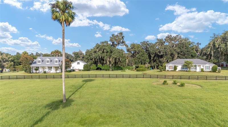 9 bedroom Single Family Residence at 7137 & 7141 S Magnolia Avenue, Ag Non-Sub, Ocala — photo 5