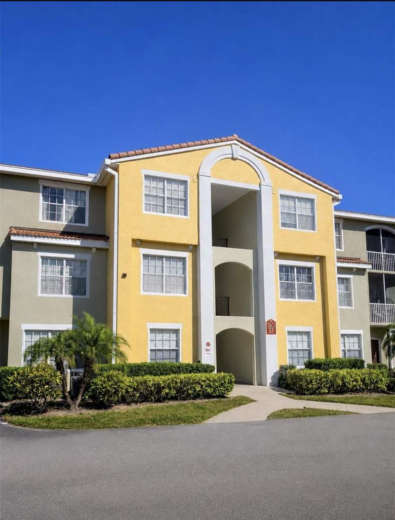5601 BENTGRASS DRIVE #10-202 home for sale in Las Palmas