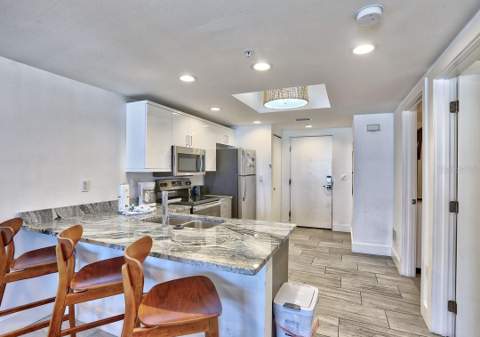 10116 Gulf Boulevard #203W, Treasure Island FL - photo 9 of 40
