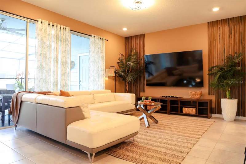 5 bedroom Townhouse at 4154 Lana Avenue, Windsor Island Residence Ph 3, Davenport — photo 5