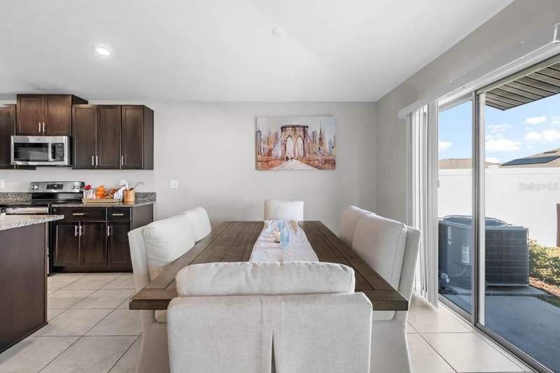 4 bedroom Single Family Residence at 889 Calico Scallop Street, Shell Cove, Ruskin — photo 5