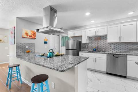 234 Amesbury Circle, Sun City Center FL - photo 16 of 43