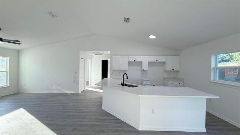 3 bedroom Single Family Residence at 2990 Timberlake, Rainbow Lakes Estate, Dunnellon — photo 3