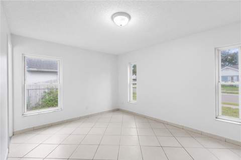 8221 Autumn Oak Avenue, Port Richey FL - photo 13 of 31
