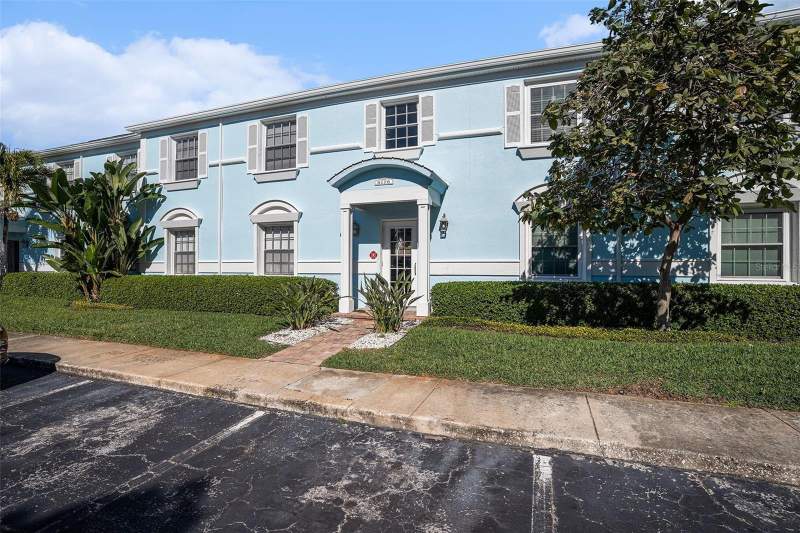 2 bedroom Condominium at 5176 Salmon Drive #D, Waterside At Coquina Key South, St Petersburg — photo 2