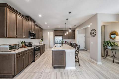 29947 Southwell Lane, Wesley Chapel FL - photo 9 of 37