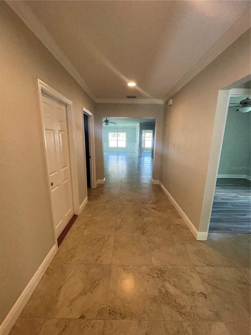 4 bedroom Single Family Residence at 232 Clayton Street, Clayton Sub, Brandon — photo 3