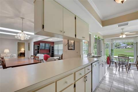 7159 Crown Oaks Drive, Spring Hill FL - photo 17 of 62