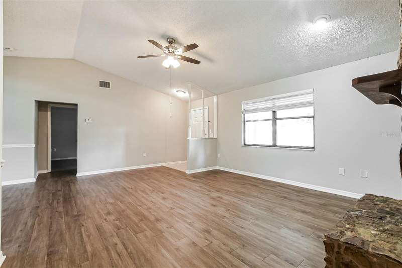 3 bedroom Single Family Residence at 1309 Cove Place, Tavares Hidden Cove Sub, Tavares — photo 4