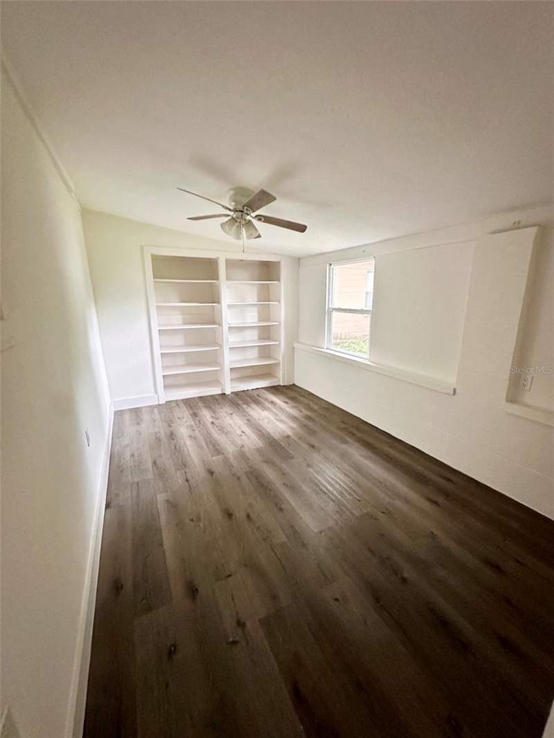 3 bedroom Single Family Residence at 5231 48th Terrace, Behlkes Sub, St Petersburg — photo 3