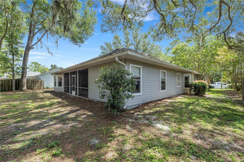 3 bedroom Single Family Residence at 4304 NW 34th Drive, Capri Cluster Ph 5, Gainesville — photo 5