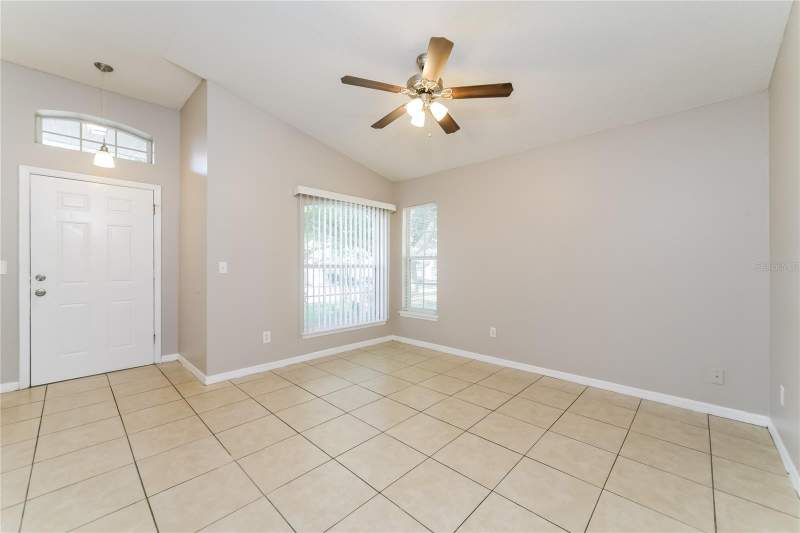 4 bedroom Single Family Residence at 6711 King Rail Court, Willow Creek Ph 04, Orlando — photo 4