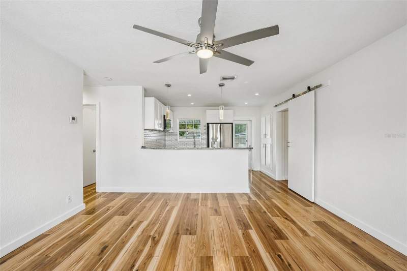 3 bedroom Single Family Residence at 784 87th Avenue, El Centro, St Petersburg — photo 5