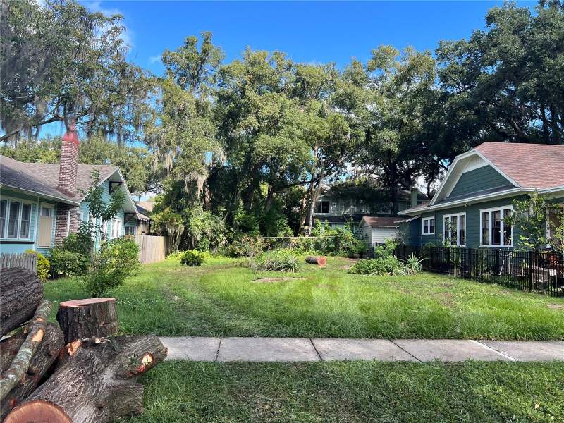 AMELIA STREET home for sale in Newkirk