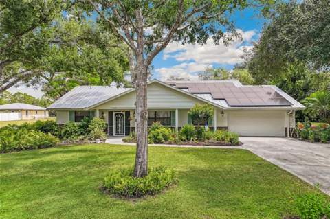 7565 Castle Drive, Sarasota FL - photo 6 of 62