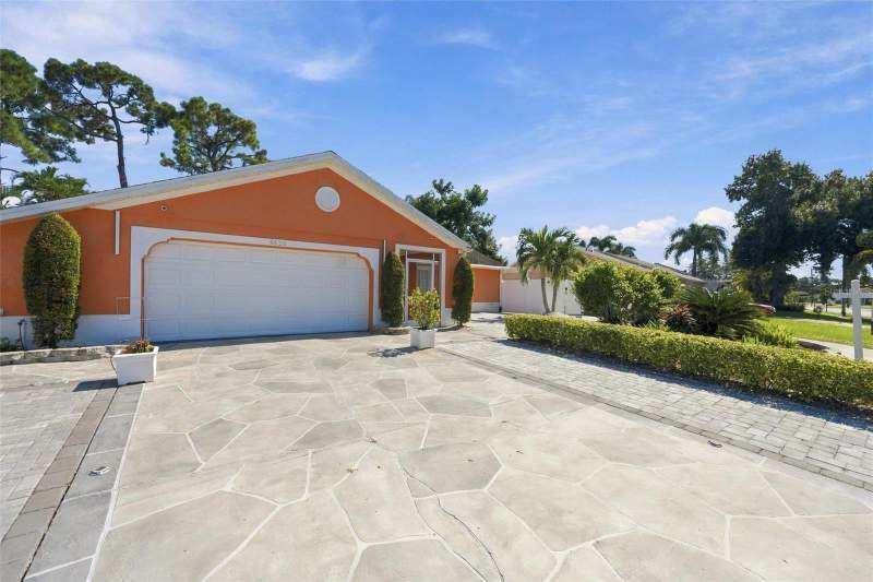 3 bedroom Single Family Residence at 6625 Mauna Loa Boulevard, Lake Sarasota, Sarasota — photo 3