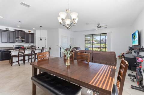 4355 Summer Breeze Way, Kissimmee FL - photo 7 of 44