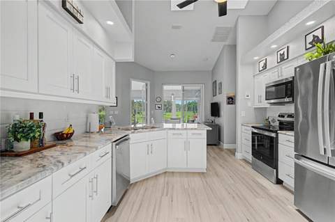 6207 Huntington Drive, Zephyrhills FL - photo 18 of 50