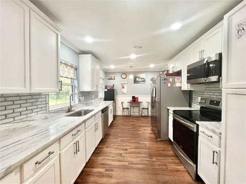 4218 SE 14th Place, Ocala FL - photo 10 of 35