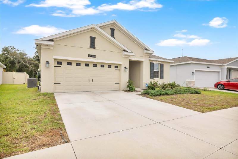 4 bedroom Single Family Residence at 34024 Sky Blossom Circle, Liberty Preserve, Leesburg — photo 2
