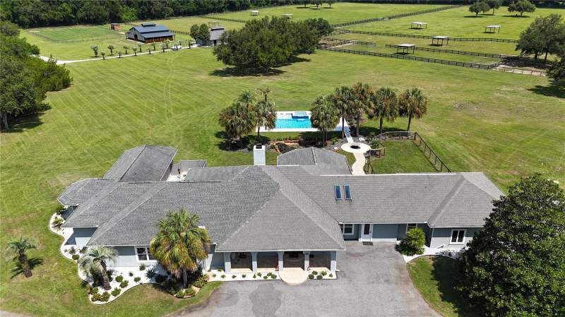 7 bedroom Farm at 14285 N US Highway 441, Acreage Non-Sub, Citra — photo 2