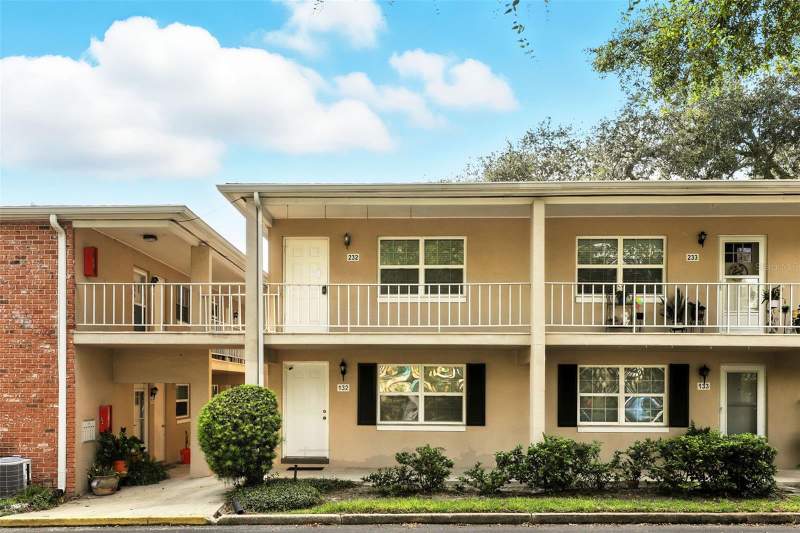 Lakeside Manor Apartments Condo