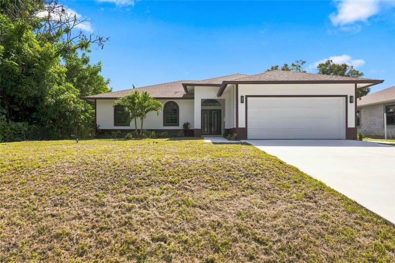 4 bedroom Single Family Residence at 2356 30th Avenue, Lakewood Terrace, Vero Beach — photo 2