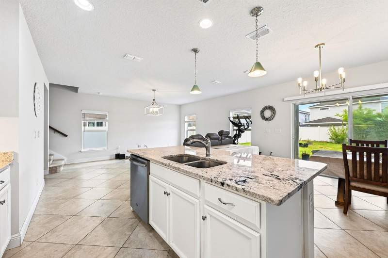 3 bedroom Single Family Residence at 4366 Silver Creek Street, Creekside At Boggy Creek Ph 1, Kissimmee — photo 5