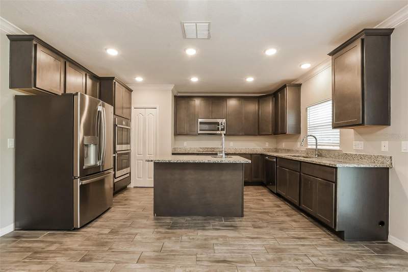 5 bedroom Single Family Residence at 1926 Bell Creek Loop, Glen Ph 10, Fruitland Park — photo 5