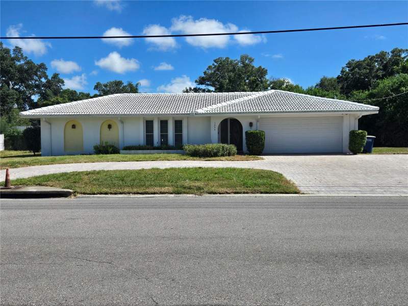 4 bedroom Single Family Residence at 1255 PALMETTO STREET, COUNTRY CLUB ESTATES, CLEARWATER — photo 1