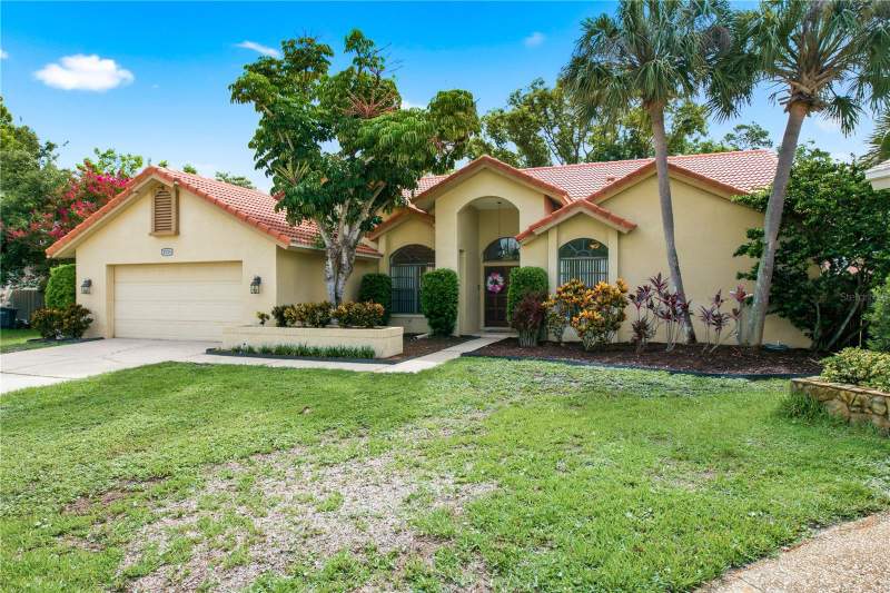 3 bedroom Single Family Residence at 2729 Redford Court, Countryside Tracts 92/93-Ii Iii/94-Ii III, Clearwater — photo 3