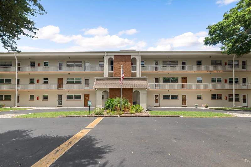 2 bedroom Condominium at 5880 38th Avenue #109, Parkwood Condo, St Petersburg — photo 5