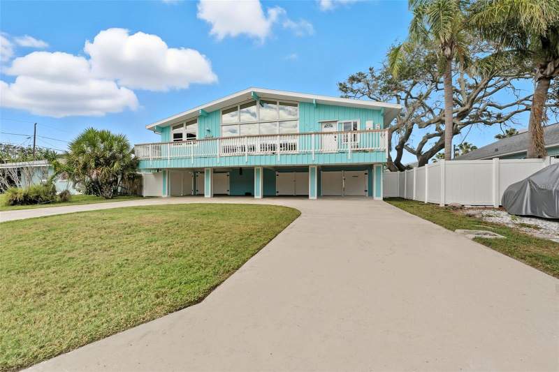 3 bedroom Single Family Residence at 208 Bates Avenue, Bahia Vista Sub, Indian Rocks Beach — photo 2