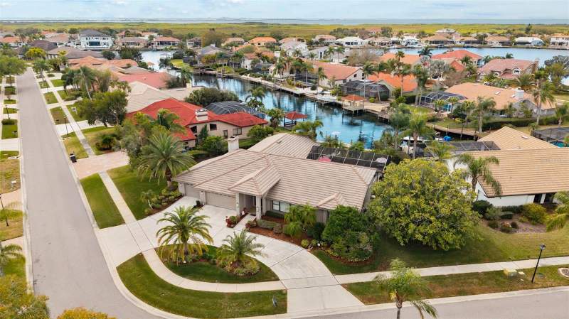4 bedroom Single Family Residence at 4830 Longwater Way, Bayside Village, Tampa — photo 2