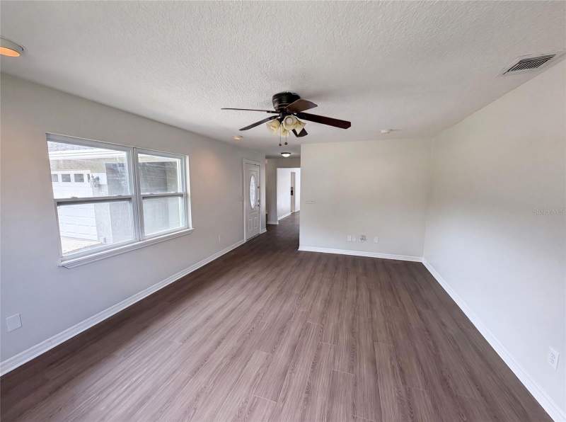 3 bedroom Single Family Residence at 963 Sequoia Drive, Oak Forest Unit 2B, Winter Springs — photo 3
