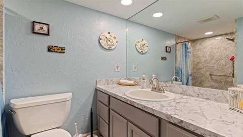4910 Bay Street #310, St Petersburg FL - photo 19 of 30