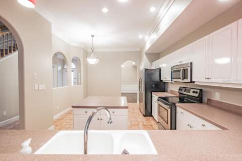 1626 Lago Vista Boulevard, Palm Harbor FL - photo 13 of 41