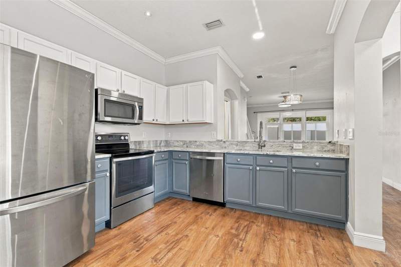 2 bedroom Townhouse at 11232 Windsor Place Circle, Windsor Place At Citrus Park P, Tampa — photo 2