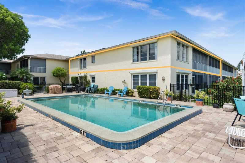 3 bedroom Condominium at 1345 SE 40th Terrace #2E, Cor Del Condo, Cape Coral — photo 2