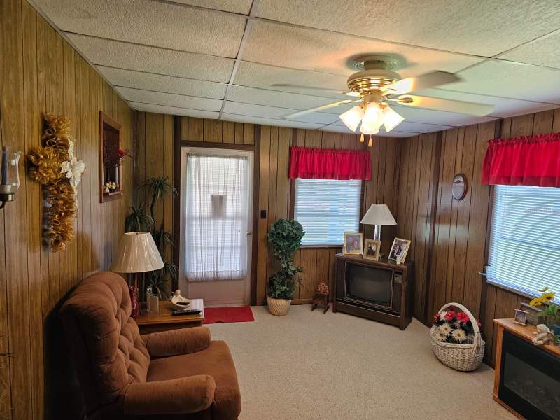 2 bedroom Mobile Home at 14655 SE 47th Court, Breezewood Estate, Summerfield — photo 5
