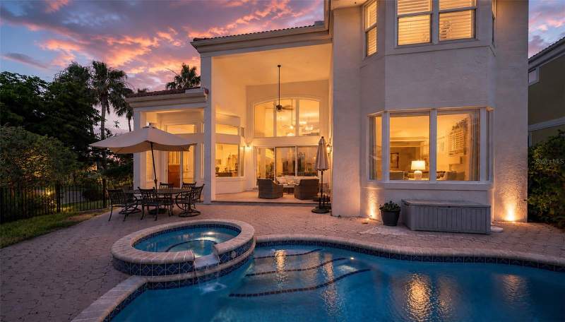 4 bedroom Single Family Residence at 3563 Fair Oaks Lane, Queens Harbour, Longboat Key — photo 2